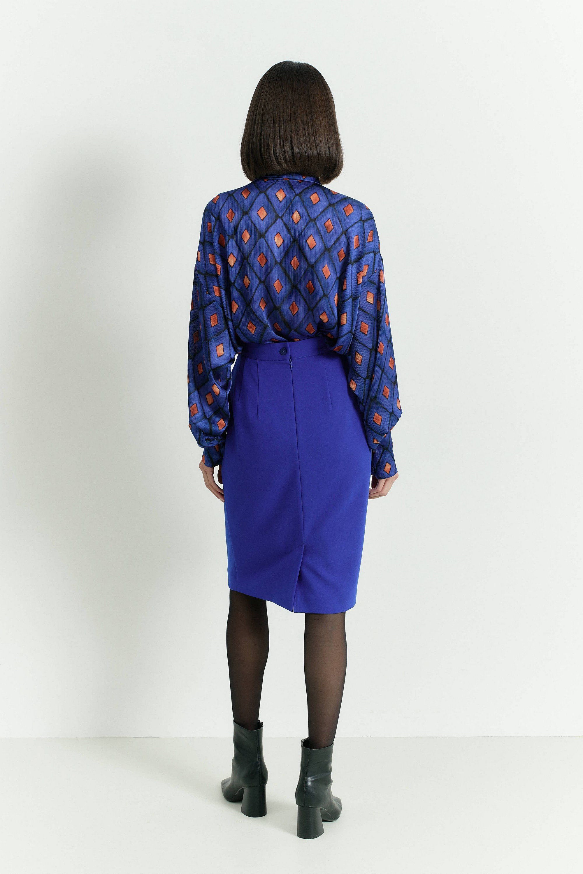 A2438/4, A2438/3, A2438/8